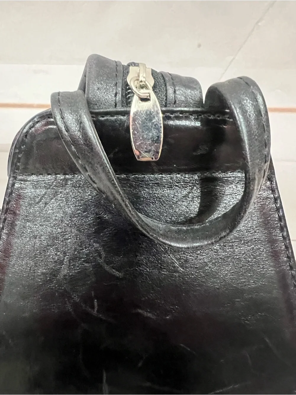 Vintage Y2K OZ Orifaz Argentine Small Leather Backpack Purse